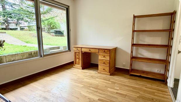 Boulogne-Billancourt - Studio au calme sur jardin - 19 m²