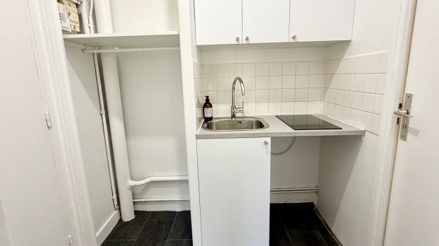 Boulogne-Billancourt - Studio au calme sur jardin - 19 m²