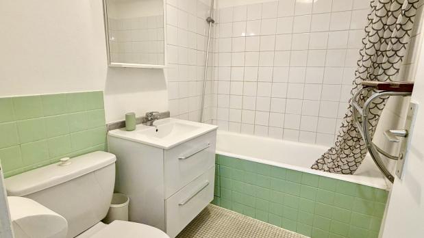 Boulogne-Billancourt - Studio au calme sur jardin - 19 m²