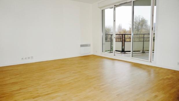 A LOUER - 4 pièces de standing avec terrasse sur Seine - 82 m²