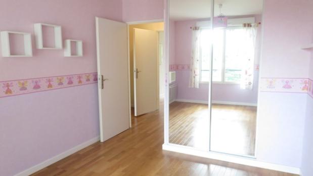 A LOUER - Bords-de-Seine - 4 pièces récent tout confort - 74 m²
