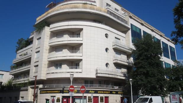 A LOUER - Île Saint-Germain - 2 pièces en étage élevé - 48 m²