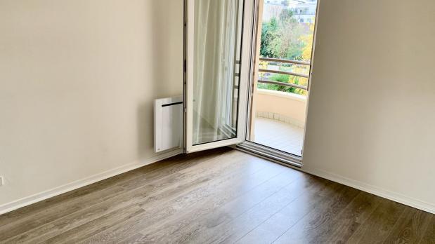 A LOUER - Île Saint-Germain - 4 pièces sur Seine avec balcons - 91 m²
