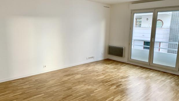 A LOUER - Île Saint-Germain - 3 pièces, balcon plein sud - 66 m²