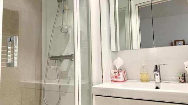 A LOUER - Mairie d'Issy - 3 pièces meublé en triplex - 59 m²