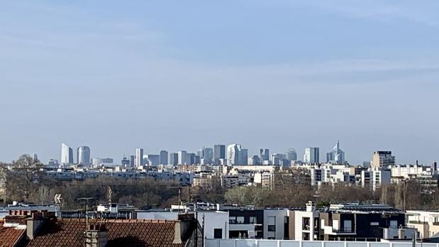 Issy-les-Moulineaux - 3 pièces, étage élevé, proche transports - 74 m²