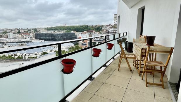 A LOUER - Bords-de-Seine - 4 pièces meublé étage élevé - 84 m²