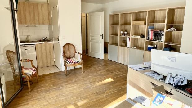 Issy-les-Moulineaux - La Ferme - Studio récent au calme - 29 m²
