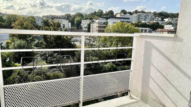 Île Saint-Germain - 3 pièces plein sud dernier étage - 66 m²