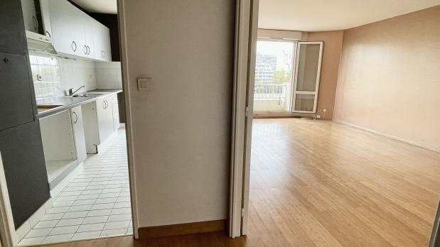 Île Saint-Germain - 3 pièces, étage élevé sur Seine - 71 m²