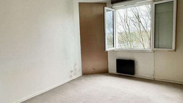 Île Saint-Germain - 3 pièces, étage élevé sur Seine - 71 m²