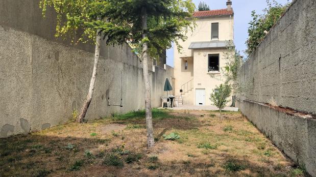 A LOUER - Clamart Gare - Maison 44 m² avec jardin 110 m²