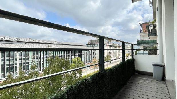 A LOUER - Bords de Seine - 4 pièces standing traversant - 97 m²