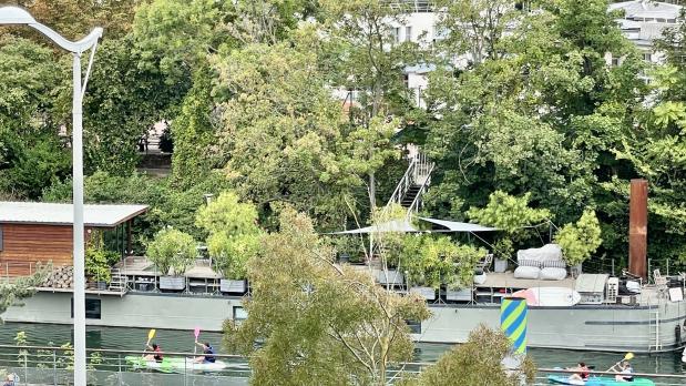 A LOUER - Bords de Seine - 4 pièces standing traversant - 97 m²