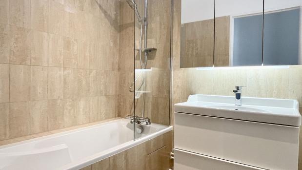 A LOUER - Île Saint-Germain - 2 pièces rénové sur Seine - 49 m²