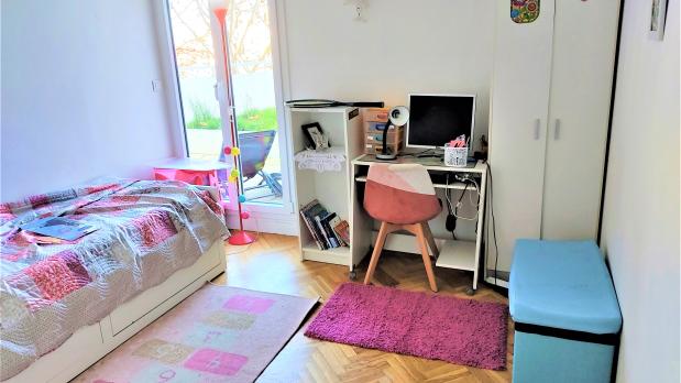 A LOUER - Issy-3-Moulins - 5 pièces terrasses et jardin - 92 m²