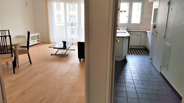 A LOUER - Issy - La Ferme - 3 pièces traversant - 76 m²