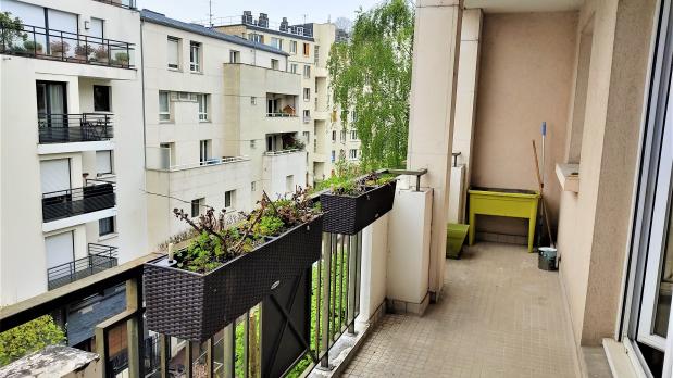 A LOUER - Issy - La Ferme - 3 pièces traversant - 76 m²