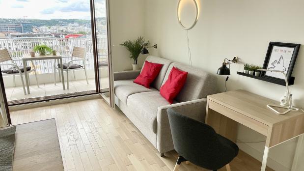 A LOUER - Issy-les-Moulineaux - Studio meublé avec balcon - 27 m²