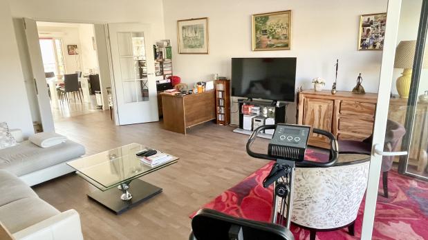 Île Saint-Germain - 3 pièces grand standing sur Seine - 94 m²
