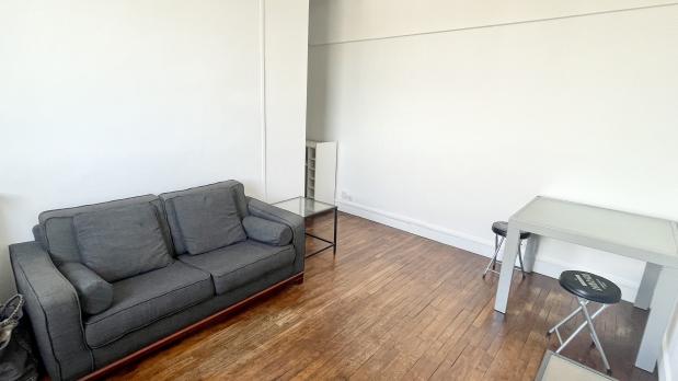 A LOUER - Issy-les-Moulineaux - 2 pièces meublé, étage élevé - 30 m²