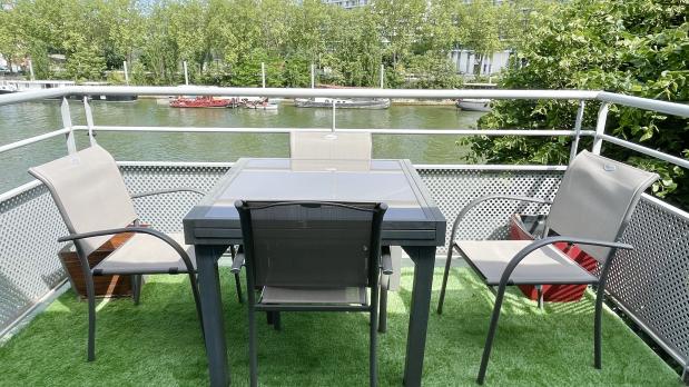 Île Saint-Germain - 3 pièces standing dernier étage sur Seine - 91 m²