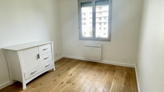 A LOUER - Île Saint-Germain - 4 pièces étage élevé sur Parc - 84 m²
