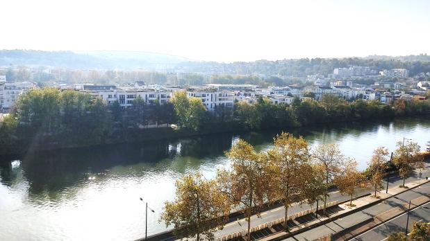 A LOUER - Boulogne - 3 pièces en étage élevé sur Seine - 62 m²
