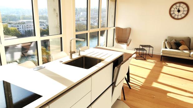 A LOUER - Boulogne - 3 pièces en étage élevé sur Seine - 62 m²
