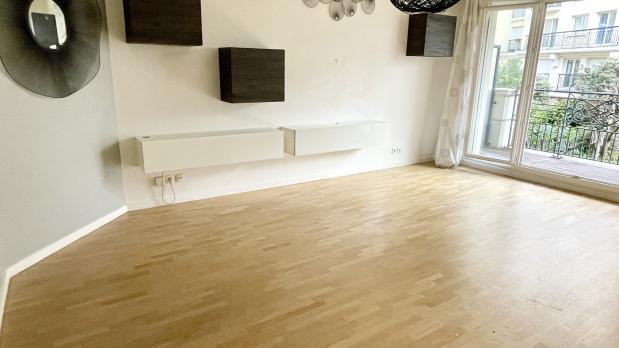 Issy-les-Moulineaux - Haussmann - 3 pièces avec balcon - 67 m²