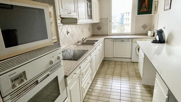 Île Saint-Germain - 4 pièces, étage élevé sur Seine - 88 m²
