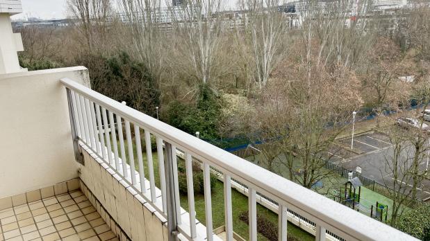 Île Saint-Germain - 4 pièces, étage élevé sur Seine - 88 m²