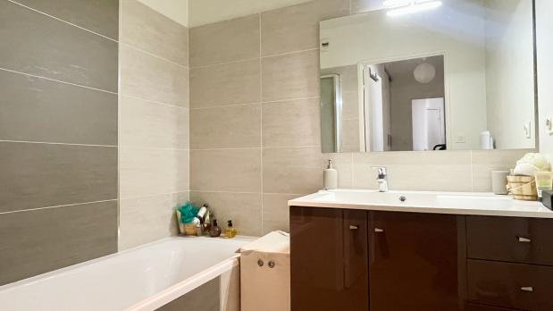 Île Saint-Germain - 2 pièces avec balcon sur jardins - 54 m²