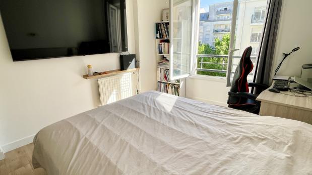 Issy-les-Moulineaux - Haussmann - 4 pièces en étage élevé - 90 m²