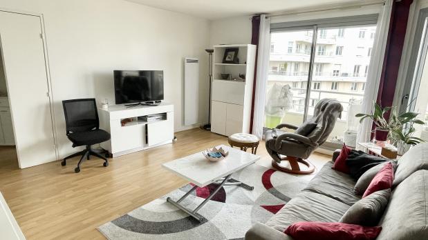 A LOUER - Île Saint-Germain - 2 pièces balcon sur jardins - 54 m²