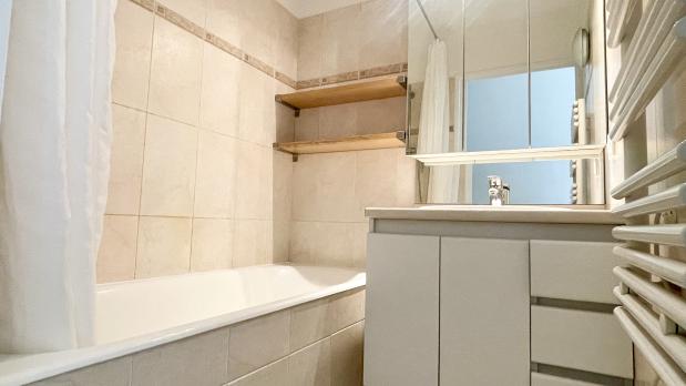A LOUER - Issy-Bords-de-Seine - 3 pièces de standing - 79 m²