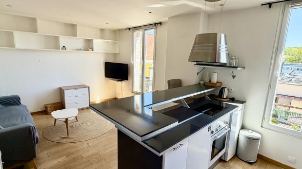 A LOUER - Île Saint-Germain - 2 pièces meublé plein sud - 34 m²