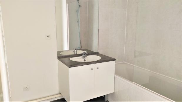 A LOUER - Issy-les-Moulineaux - 3 pièces récent plein sud - 56 m²
