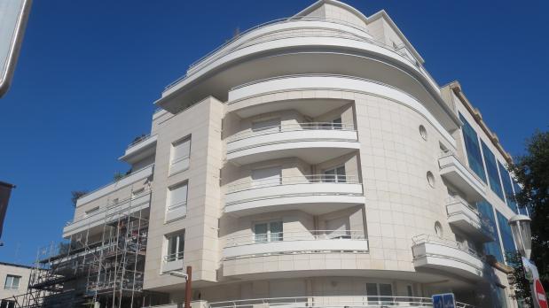 A LOUER - Île Saint-Germain - 3 pièces plein sud - 66 m²