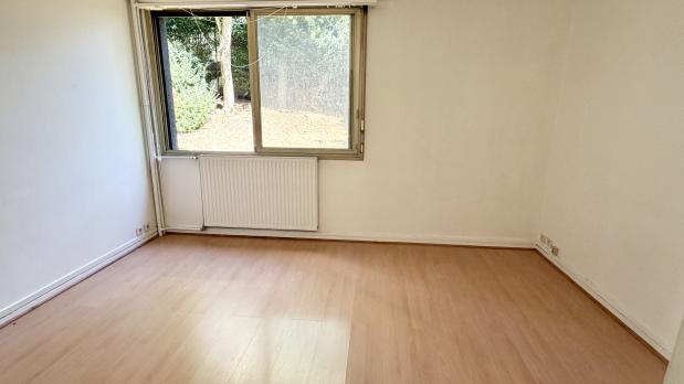 Saint-Cloud - Parc de Béarn - 3 pièces, balcon sur jardins - 66 m²