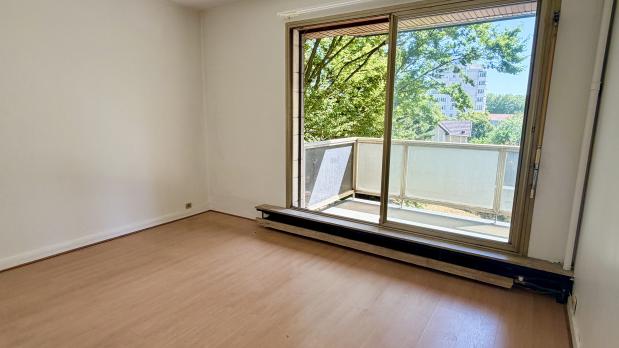 Saint-Cloud - Parc de Béarn - 3 pièces, balcon sur jardins - 66 m²