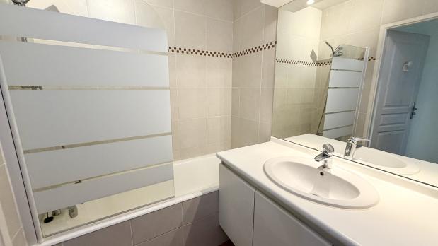 Issy-Bords-de-Seine - 3 pièces standing proche transports - 67 m²