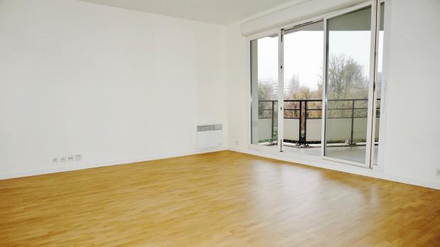 A LOUER - 4 pièces de standing avec terrasse sur Seine - 83 m² 