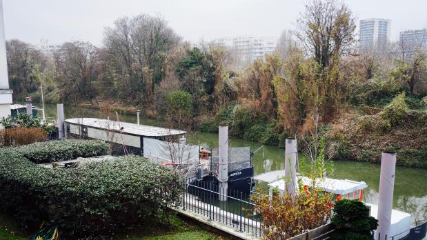 A LOUER - 4 pièces de standing avec terrasse sur Seine - 83 m² 